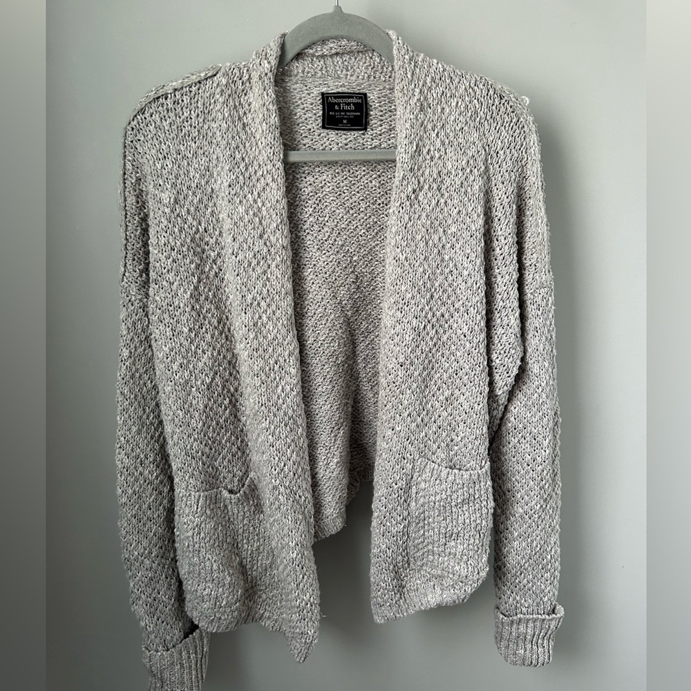 ABERCROMBIE AND FITCH HIGH LOW WOMENS CARDIGAN SZ M